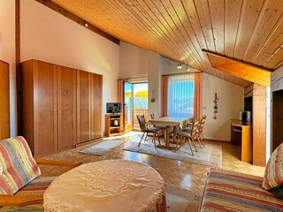 Aoartment 5, living room