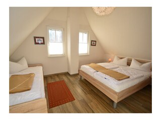 Schlafzimmer OG