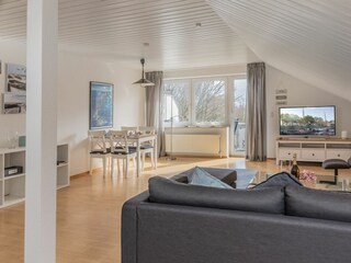 Ferienwohnung Harlesiel Wohnzimmer 11