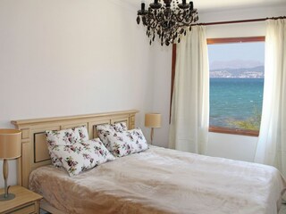 Bedroom sea view  2