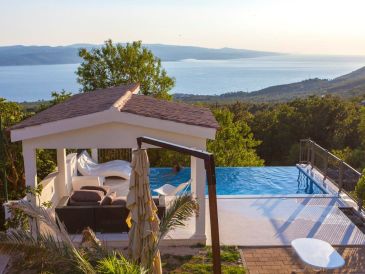 Holiday house - No title -