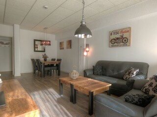 Wohnzimmer + Esszimmer