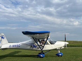 Flugplatz mit Rundflug im Ort