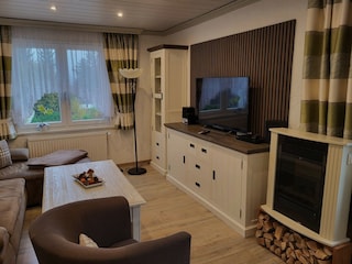 Wohnzimmer neu renoviert 2025