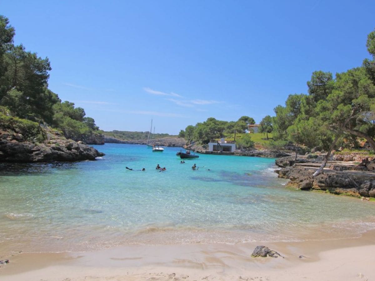 Cala Mitjana