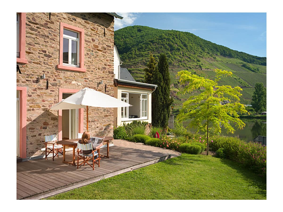 Exclusive garden with a view of the Mosel and vineyards