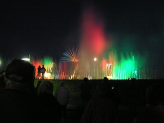 Wasserspiele am Ocean Wave