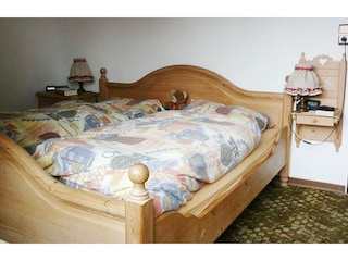 Schlafzimmer Eltern