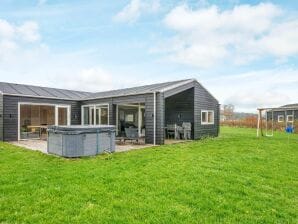 10 Personen Ferienhaus in Glesborg-By Traum - Fjellerup Strand - image1