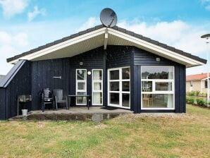 Holiday house 6 person holiday home in GROEMITZ - Grömitz - image1