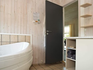 Holiday house Hejlsminde  3