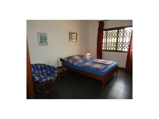 Schlafzimmer 1