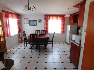 Apartamento de vacaciones Karlobag Salón 13