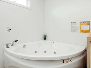 Ferienhaus Hou  8