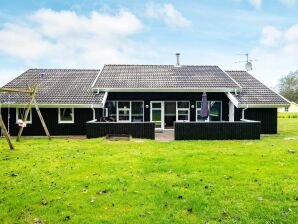 Holiday house 10 person holiday home in Nordborg - Købingsmark - image1