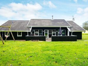 10 Personen Ferienhaus in Nordborg - Købingsmark - image1