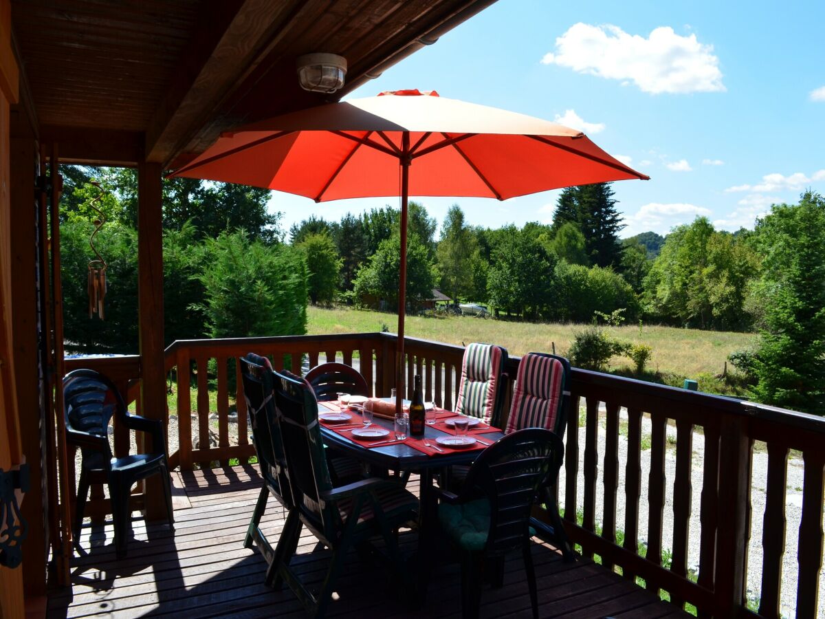 Chalet Beaulieu (Cantal) Außenaufnahme 2