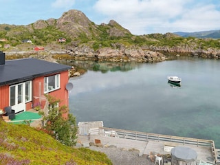 Holiday house Ballstad  5