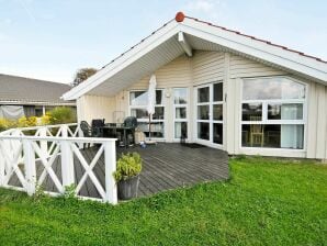 Holiday house 4 person holiday home in Gelting - Wackerballig - image1