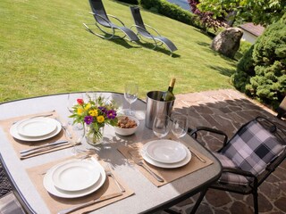 Terrasse mit Grillmöglichkeit