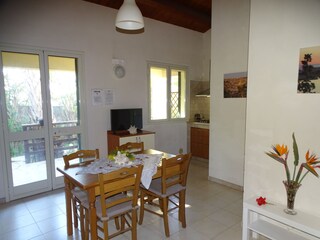 Bungalow Marina di Modica Woonkamer 26