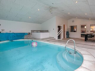 Holiday house Hou  4