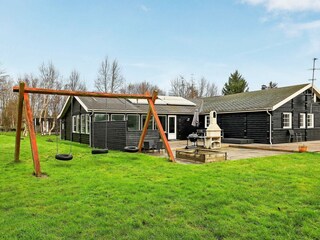 Holiday house Hou  25