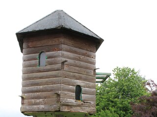 Vogelhaus im Garten