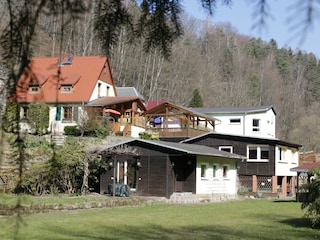 Blick auf die Ferienhäuser