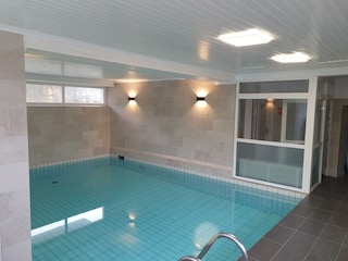 Ferienwohnung Sahlenburg Schwimmbad 11