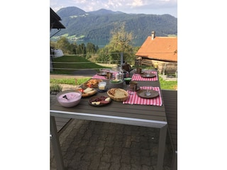 Garten Sitzplatz mit Sicht auf den See