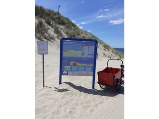 Strand noord zee kust