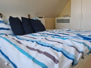 Schlafzimmer 1 mit Doppelbett