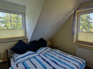 Schlafzimmer 2 mit Doppelbett