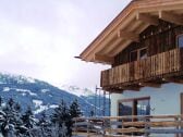 unser Chalet mit Blick auf die Zillertaler Bergwelt