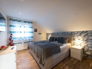 3. Schlafzimmer im Obergeschoss