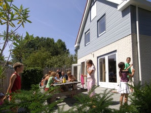 Holiday apartment Accommodates 16 guests - Renesse - image1