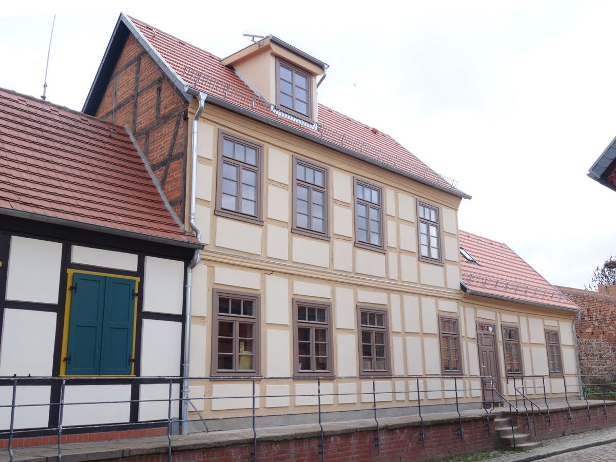 Holiday House Schrot Kontor Tangermuende Company Zitrusblau Gmbh
