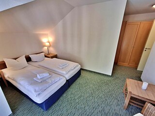 zweites Schlafzimmer mit Doppelbett