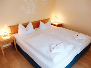 erstes Schlafzimmer