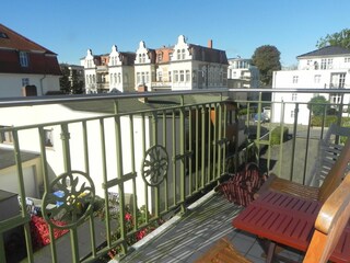 Balkon mit Blick ins Zentrum (vom 2. Schlafzimmer)