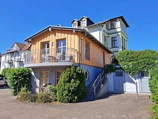 Außenansicht Gartenhaus / Rückseite Villa Bella