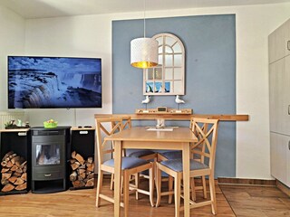 Ferienwohnung 1.2.11 Inselstrand - Essbereich - Kaminecke