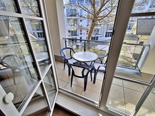 möblierter Balkon