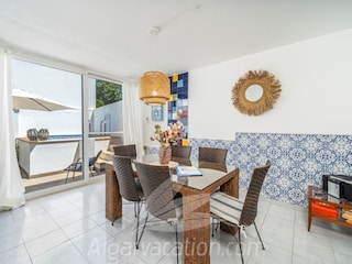 Dinning Room with view to the pool