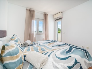 Bedroom with Kingsize bed