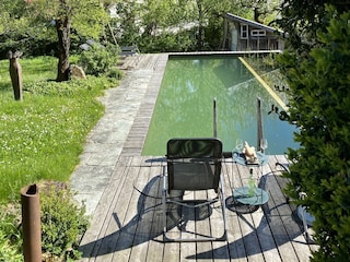 Zugang zum Schwimmteich