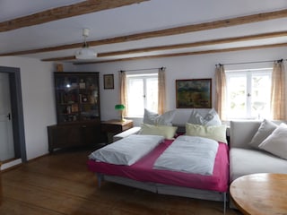 Bedroom 2 with double bed (160 x 200)