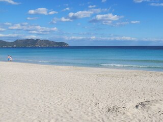 Bucht von Cala Millor mit Blick in Richtung Cala Bona