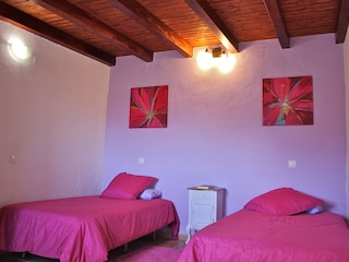 Schlafzimmer 2